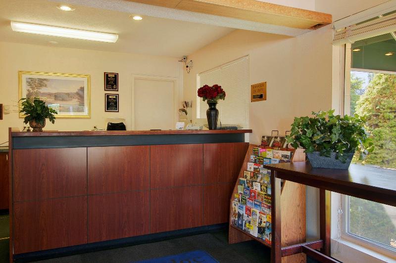 Отель Knights Inn Salem