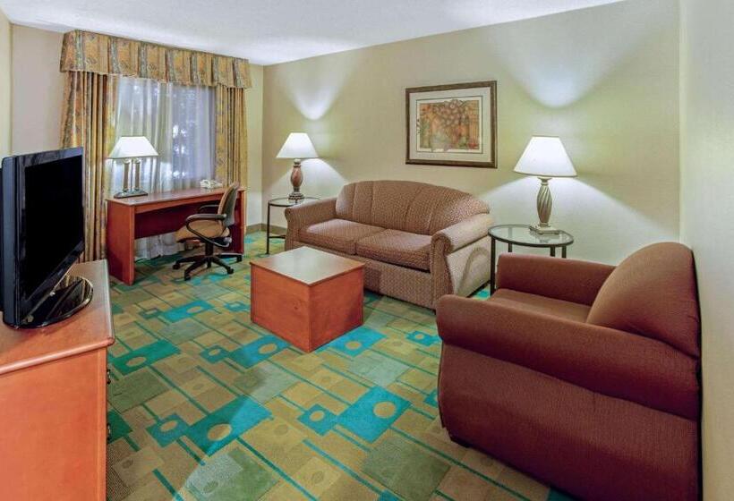 호텔 La Quinta By Wyndham Appleton College Avenue