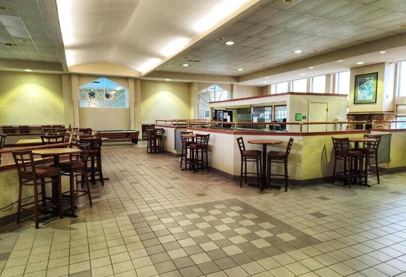 호텔 La Quinta By Wyndham Appleton College Avenue