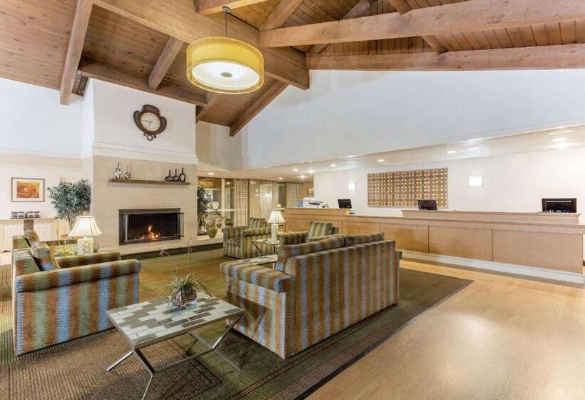 فندق La Quinta By Wyndham Redding