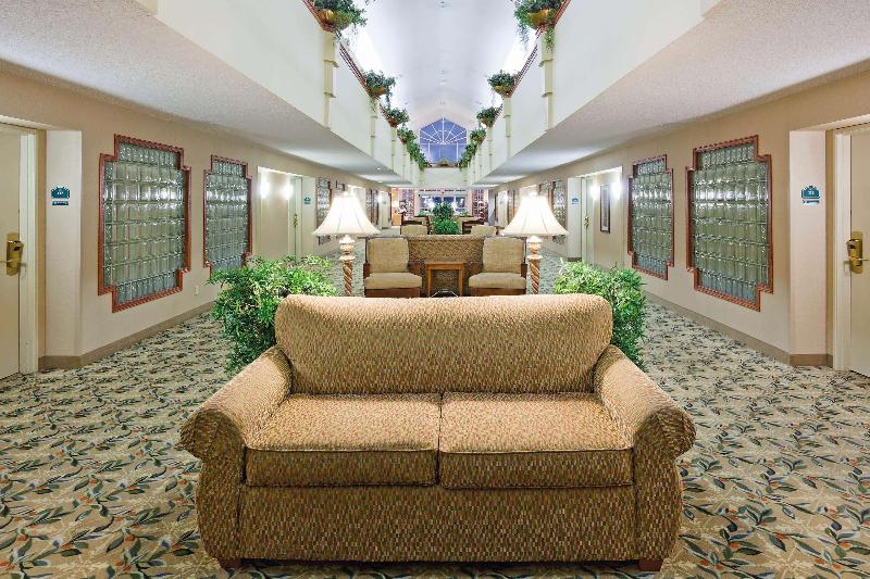 호텔 La Quinta By Wyndham Appleton College Avenue