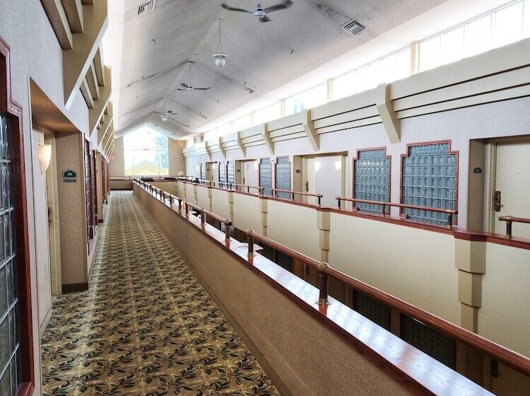 호텔 La Quinta By Wyndham Appleton College Avenue