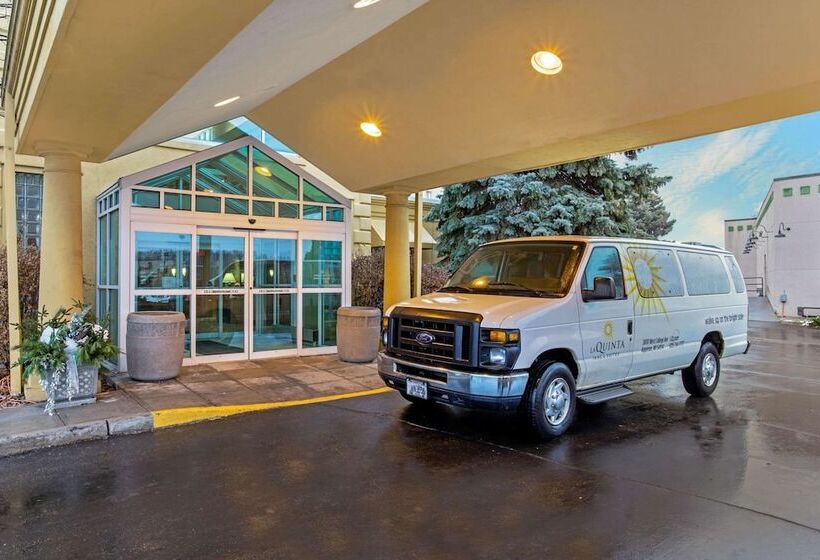 호텔 La Quinta By Wyndham Appleton College Avenue