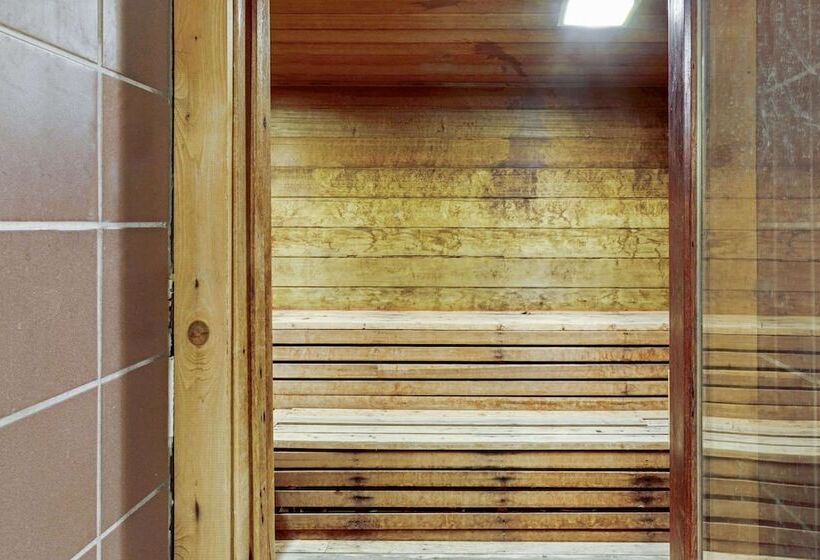 호텔 La Quinta By Wyndham Appleton College Avenue