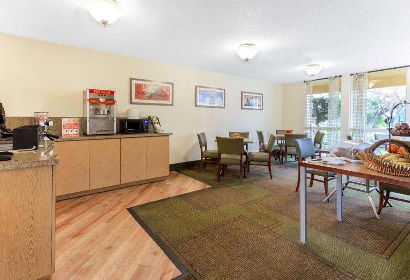 فندق La Quinta By Wyndham Redding