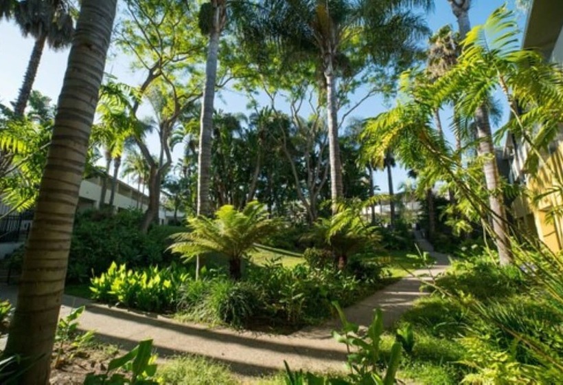 فندق Lemon Tree Inn