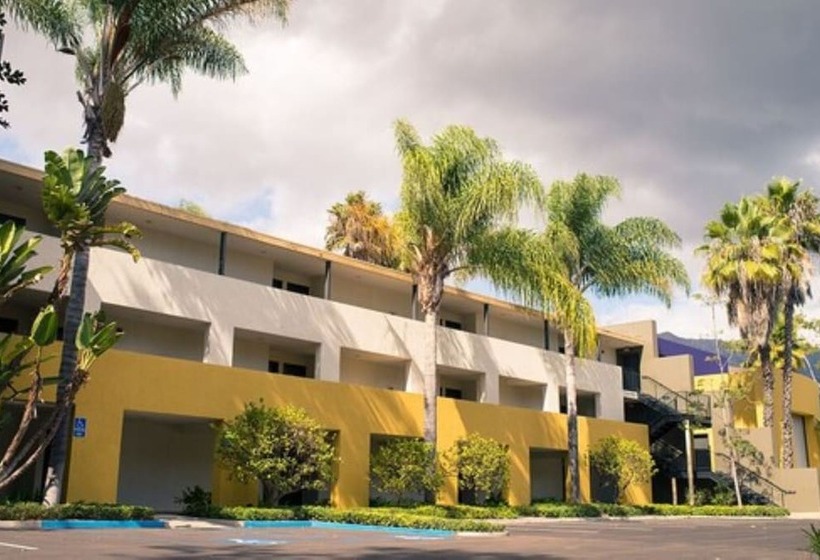 فندق Lemon Tree Inn