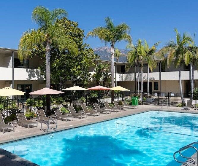 فندق Lemon Tree Inn