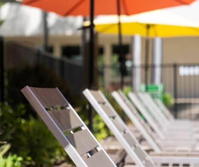 فندق Lemon Tree Inn