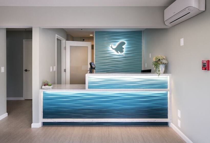 בית מלון כפרי Mariposa Inn And Suites