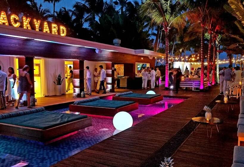 호텔 Marseilles Beachfront