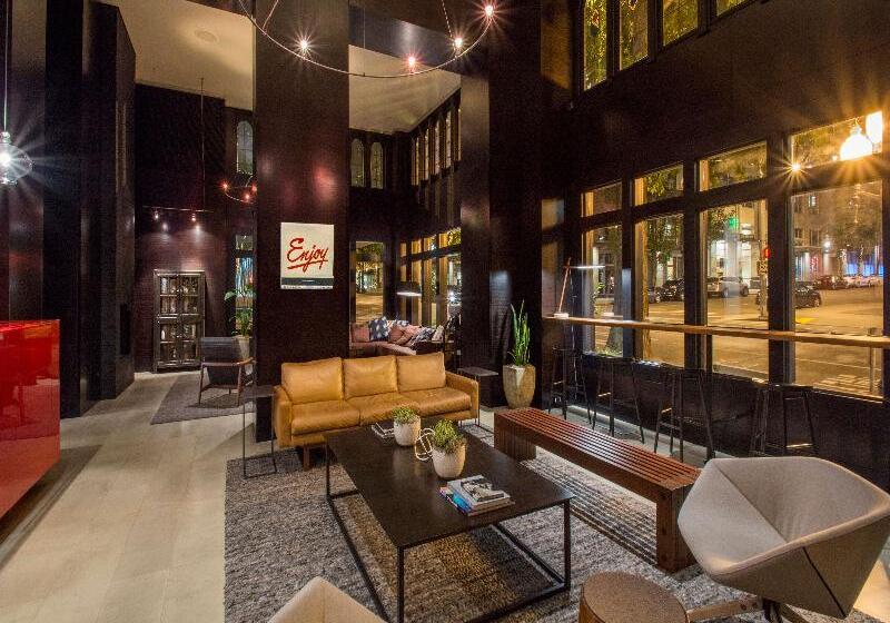 בית מלון כפרי Max