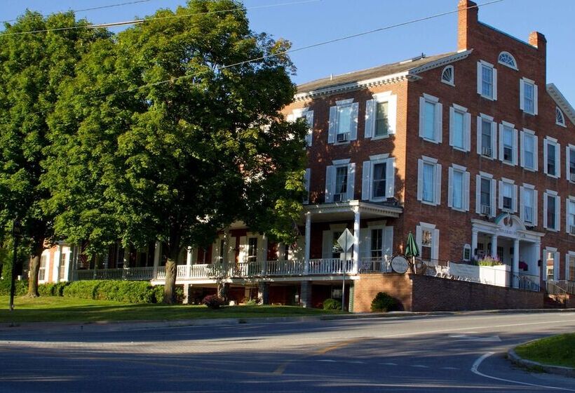 فندق Middlebury Inn