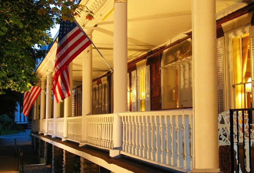בית מלון כפרי Middlebury Inn