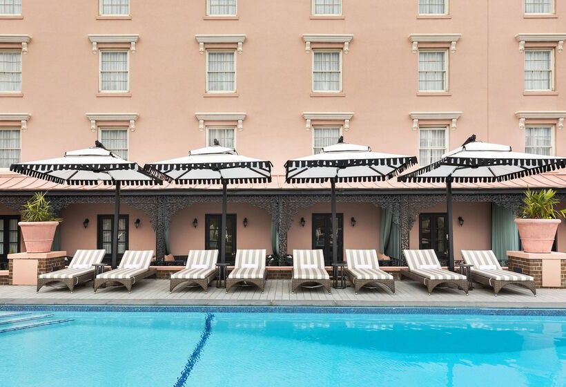 Отель Mills House Charleston, Curio Collection By Hilton