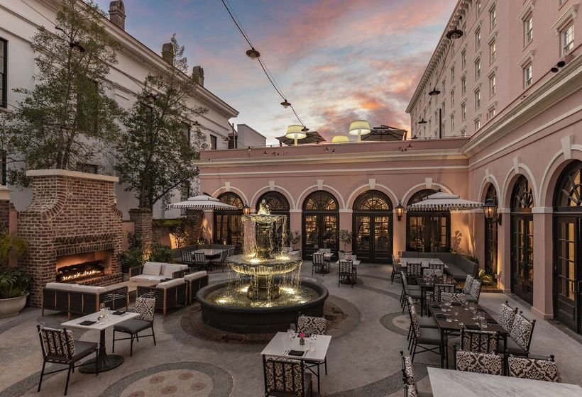 Отель Mills House Charleston, Curio Collection By Hilton