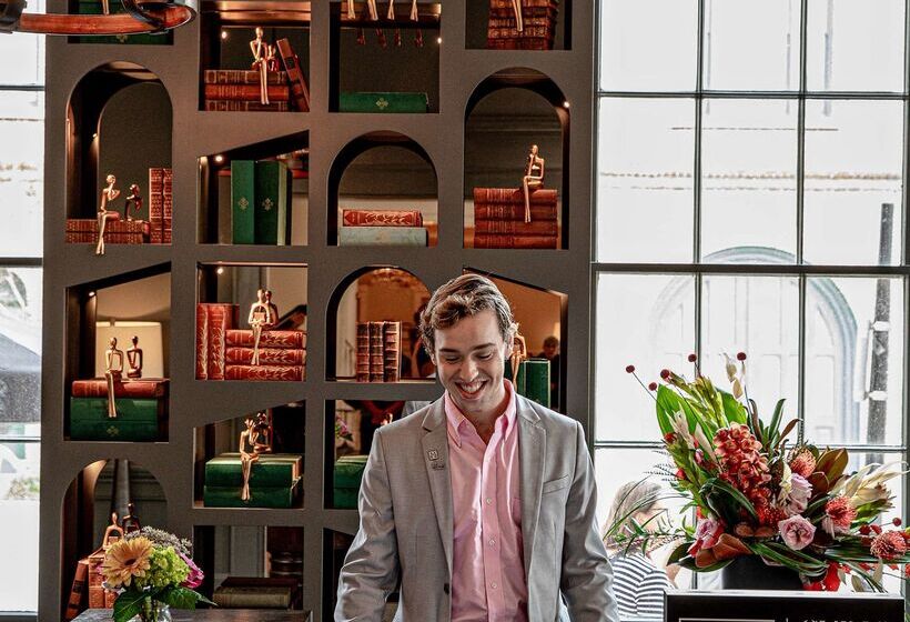 Отель Mills House Charleston, Curio Collection By Hilton