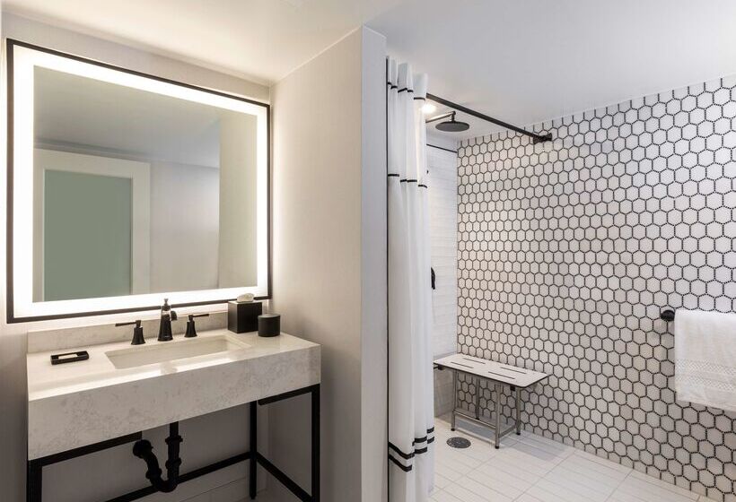 Отель Mills House Charleston, Curio Collection By Hilton