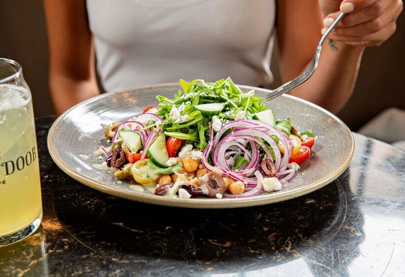 Отель Mills House Charleston, Curio Collection By Hilton