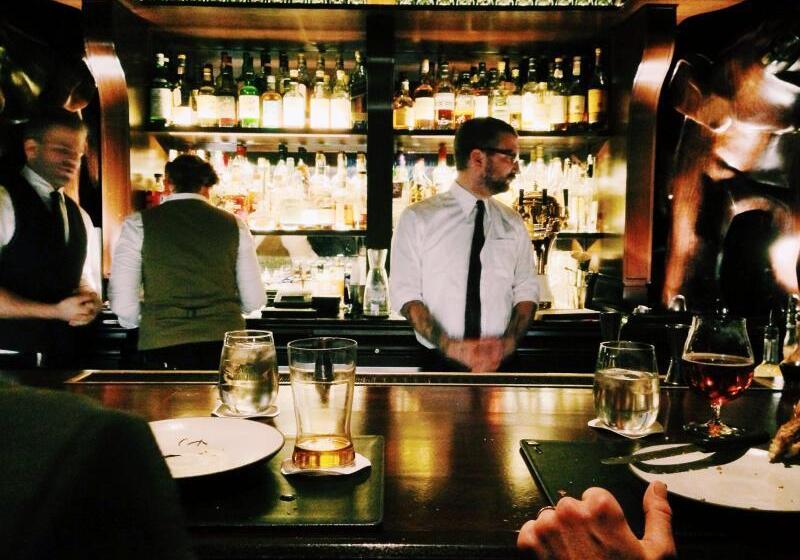 Отель Montrose At Beverly Hills