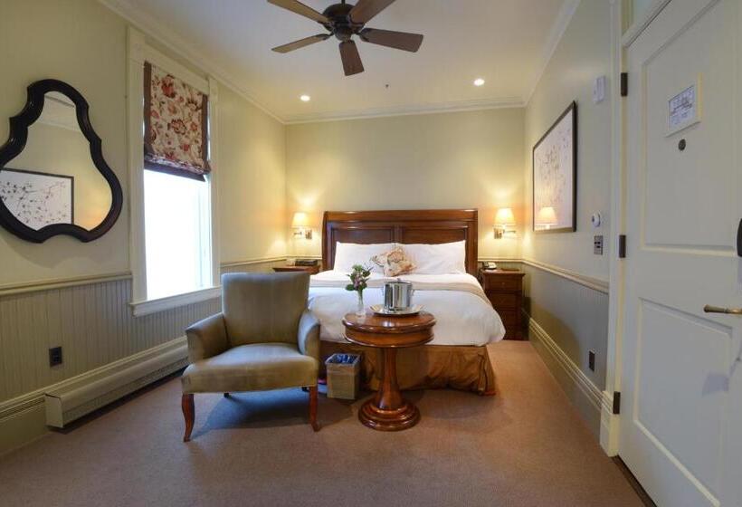 Отель New Sheridan