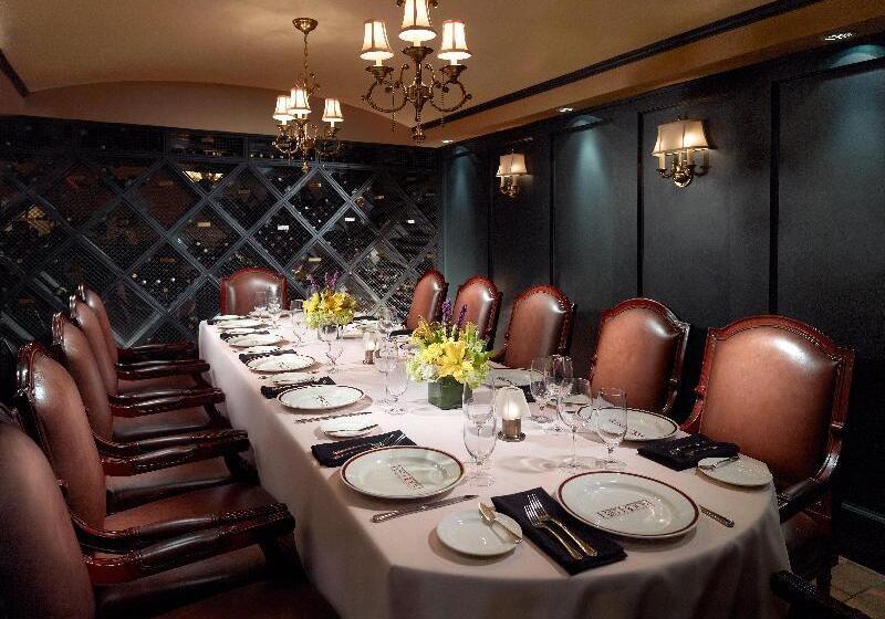 هتل Omni Royal Orleans