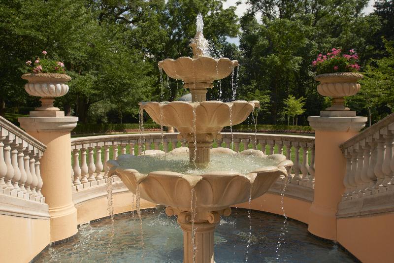 Отель Omni Shoreham