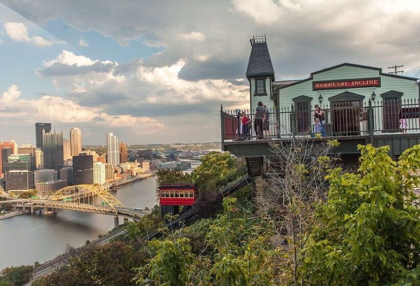 فندق Omni William Penn