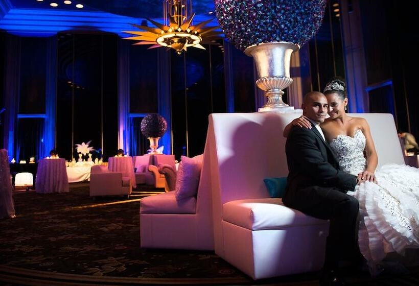 فندق Omni William Penn