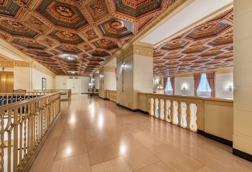 فندق Omni William Penn