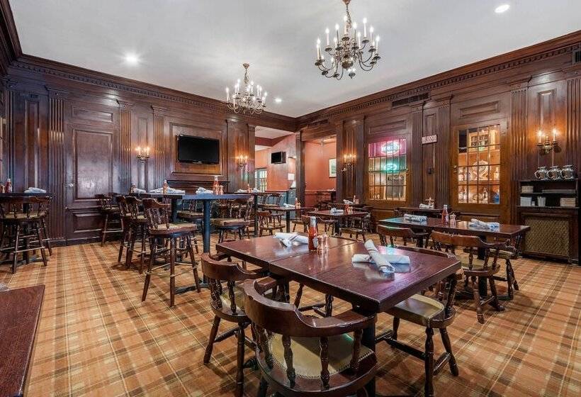 فندق Omni William Penn