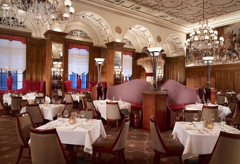 فندق Omni William Penn