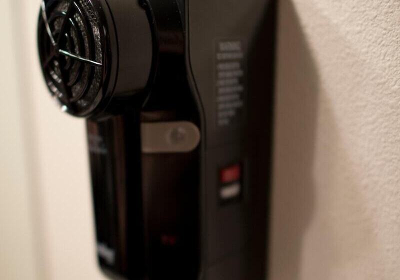 فندق Orange Tree Inn