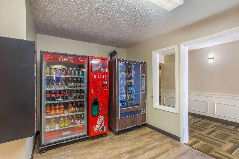 호텔 Quality Inn & Suites