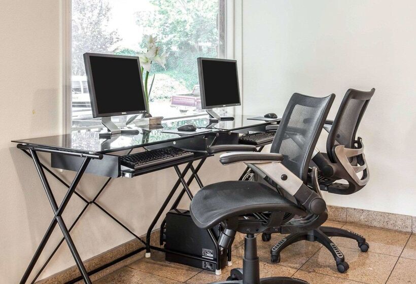 Отель Quality Inn Seatac Airportseattle