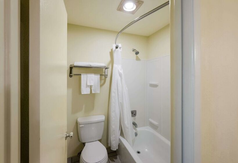 Отель Quality Inn Seatac Airportseattle