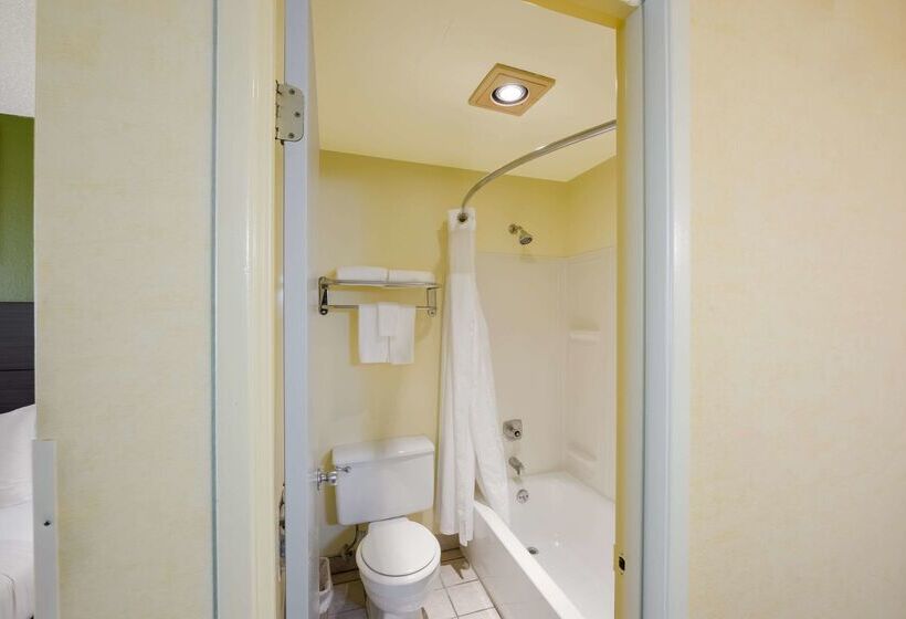 Отель Quality Inn Seatac Airportseattle