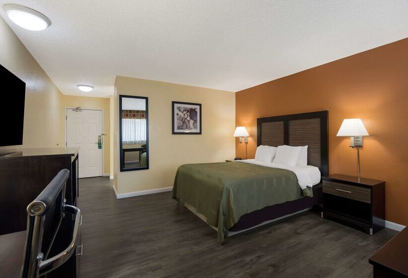 فندق Quality Inn & Suites Medford Airport