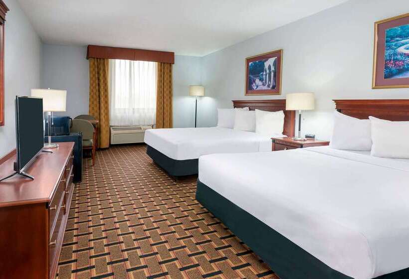 فندق Travelodge By Wyndham Indianapolis Speedway