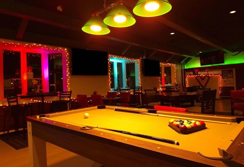 فندق Travelodge By Wyndham Indianapolis Speedway