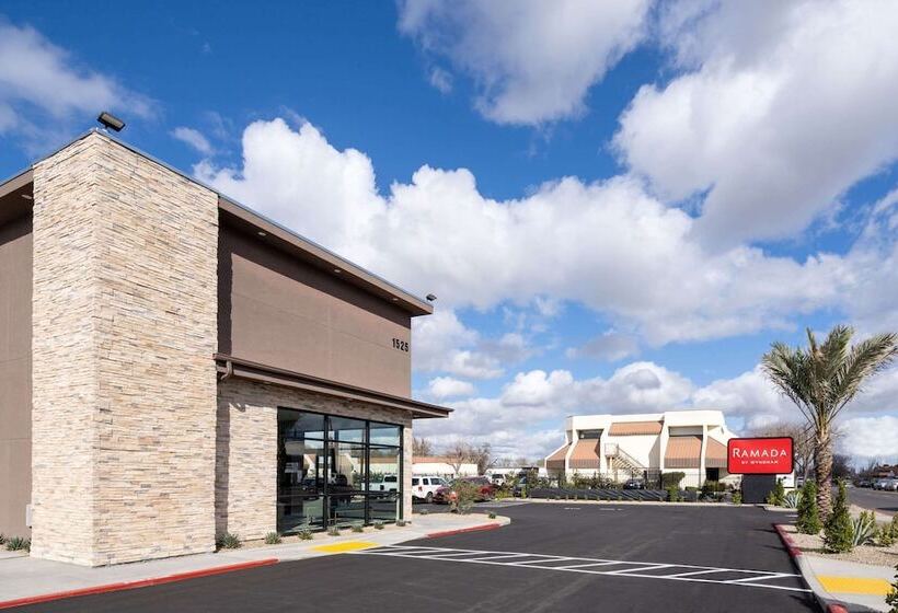 فندق Ramada By Wyndham Modesto Yosemite Area