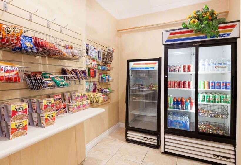 호텔 Ramada By Wyndham San Diego Poway Miramar