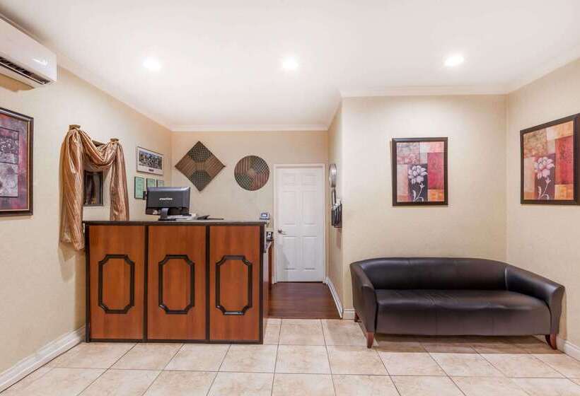 호텔 Ramada By Wyndham San Diego Poway Miramar