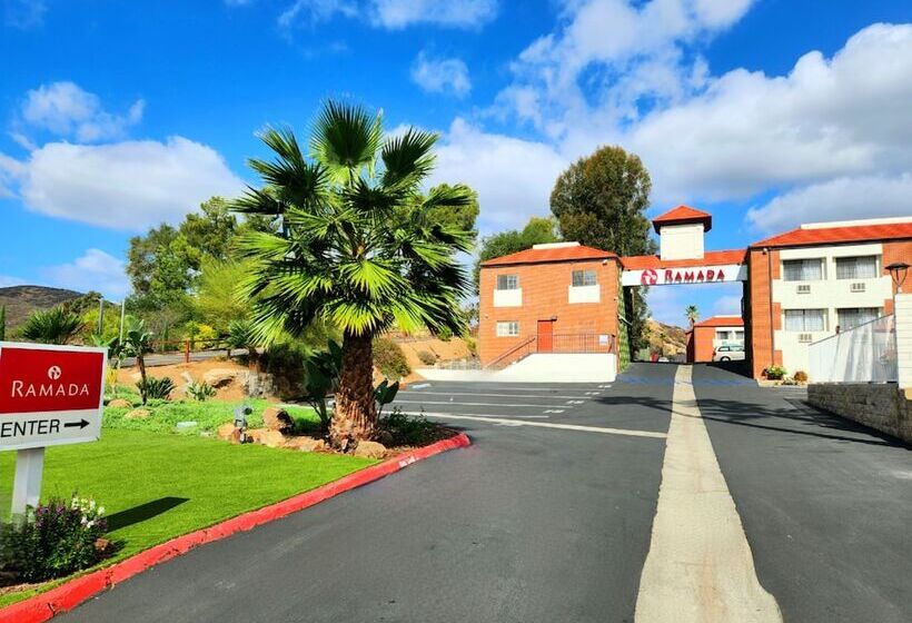 호텔 Ramada By Wyndham San Diego Poway Miramar