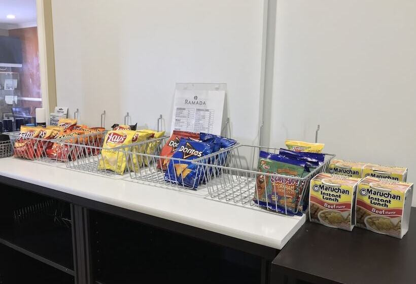 호텔 Ramada By Wyndham San Diego Poway Miramar