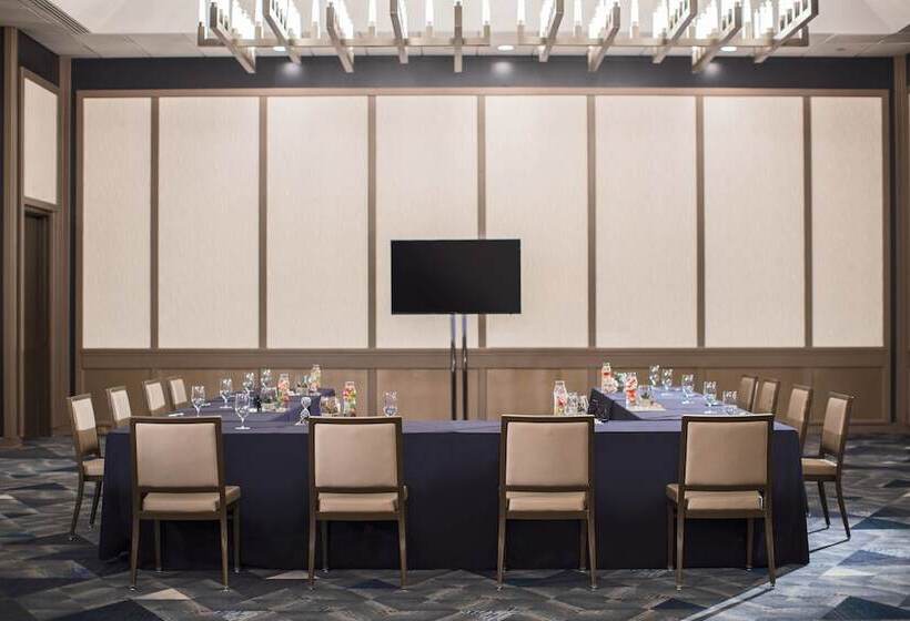 בית מלון כפרי Renaissance Toledo Downtown