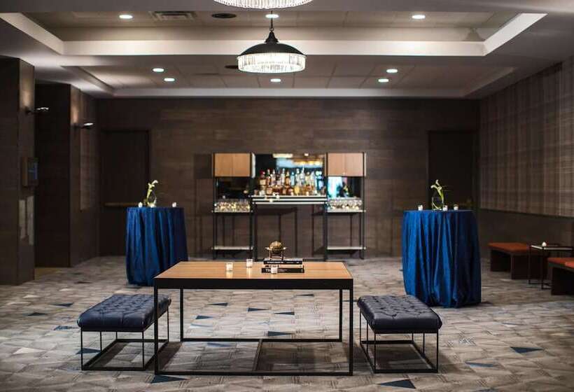 בית מלון כפרי Renaissance Toledo Downtown