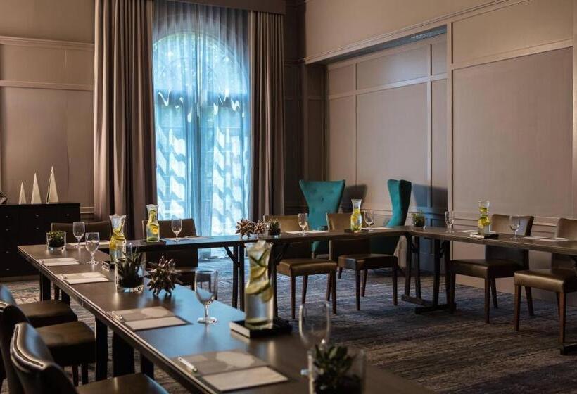 בית מלון כפרי Renaissance Waterford Oklahoma City