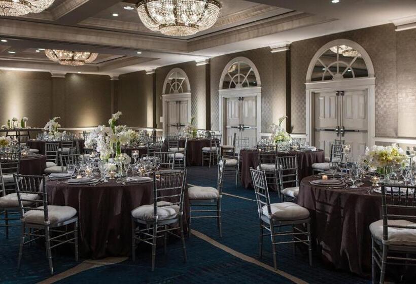 בית מלון כפרי Renaissance Waterford Oklahoma City