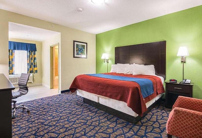 فندق Rodeway Inn And Suites
